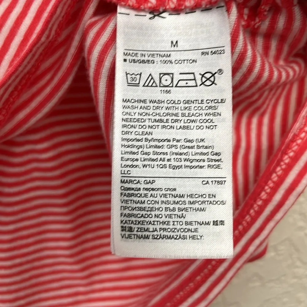 Gap v neck striped tee red and white - Picture 4 of 7
